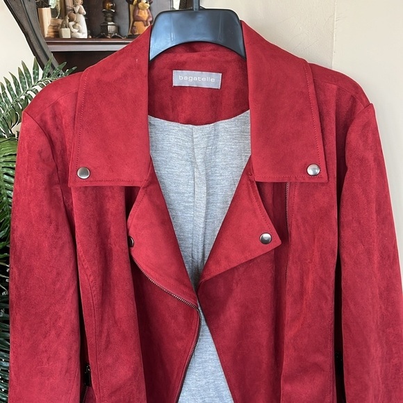 Brand New Bagatelle Cherry Red Draped Zippered Faux Suede Moto Jacket - Picture 2 of 16